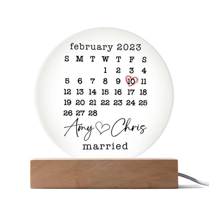 Personalized Married Sign, Custom Christmas Wedding Day Gift, Couple Special Date Calendar Acrylic Plaque Mr & Mrs Newlywed Anniversary Gift